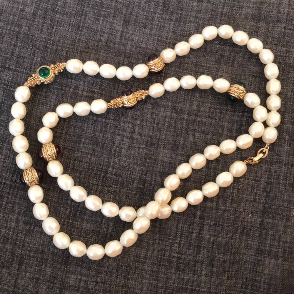 Vintage Pearl Necklace